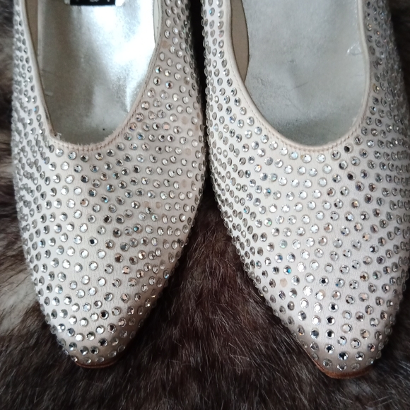 Stuart Weitzman  heels - Picture 15 of 16